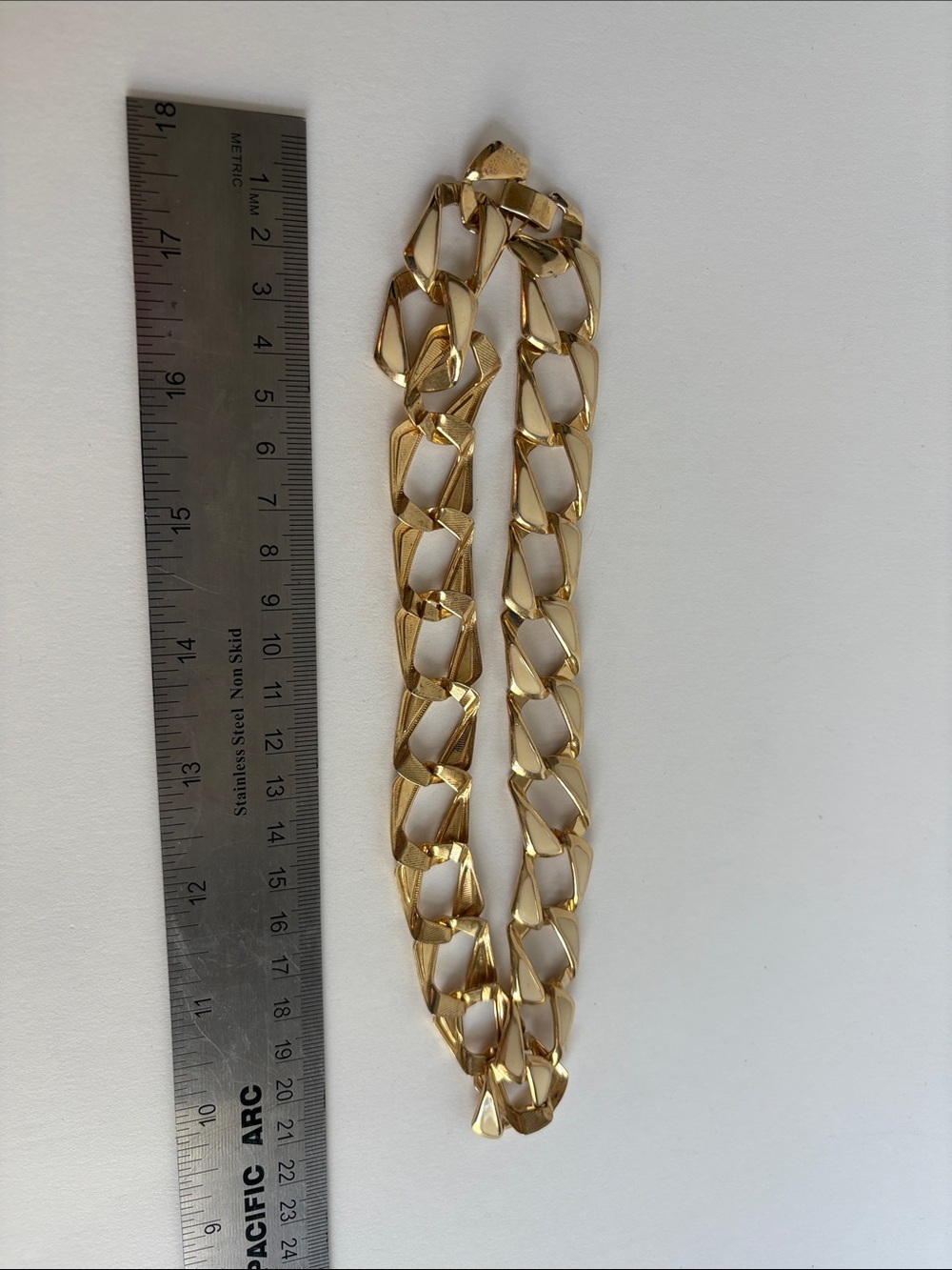 Gold Cream Enamel Link Necklace Sculpted Statement Women Jewelry - Picture 4 of 4